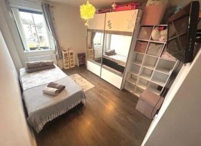 Comfortable Room Felmale Only